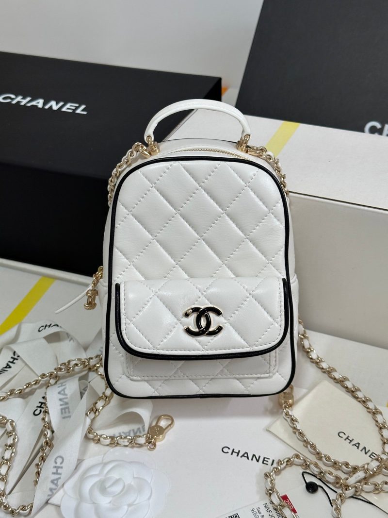 img_b885826e_20250324_i1742814837568_1564_0_1_jpg CC 25P Mini Backpack 18 White Black Lambskin Gold Hardware 243521