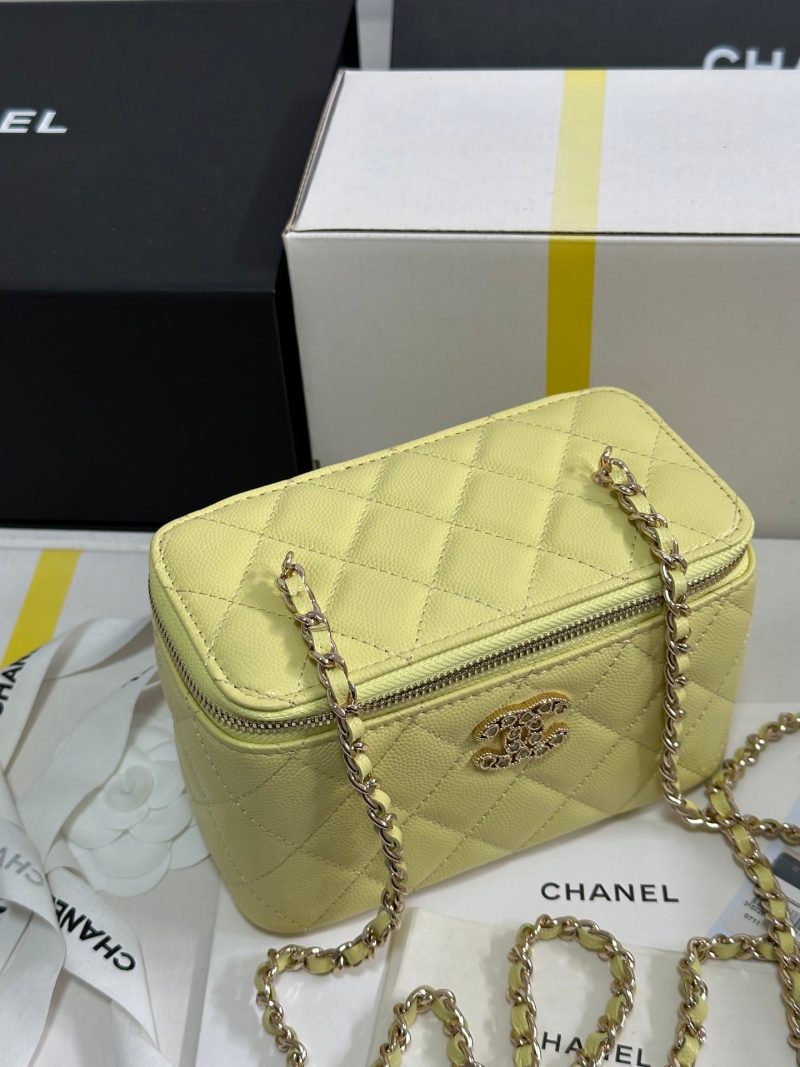 CC 25C Vanity Case 17cm Yellow Caviar Leather Heart Rhinestone Light Gold Hardware 243418