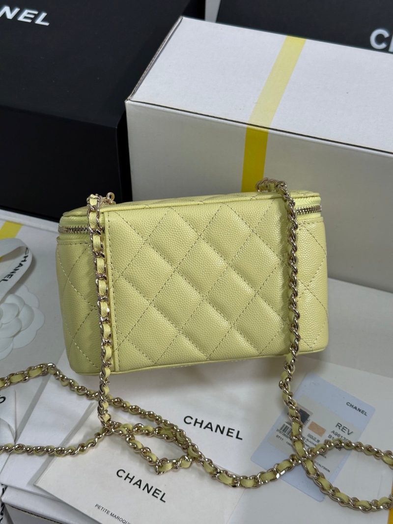 CC 25C Vanity Case 17cm Yellow Caviar Leather Heart Rhinestone Light Gold Hardware 243418