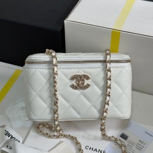 CC 25C Vanity Case 17cm White Caviar Leather Heart Rhinestone Light Gold Hardware 243421