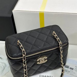 CC 25C Vanity Case 17cm Black Caviar Leather Heart Rhinestone Light Gold Hardware 243427