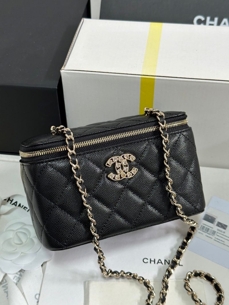 CC 25C Vanity Case 17cm Black Caviar Leather Heart Rhinestone Light Gold Hardware 243427