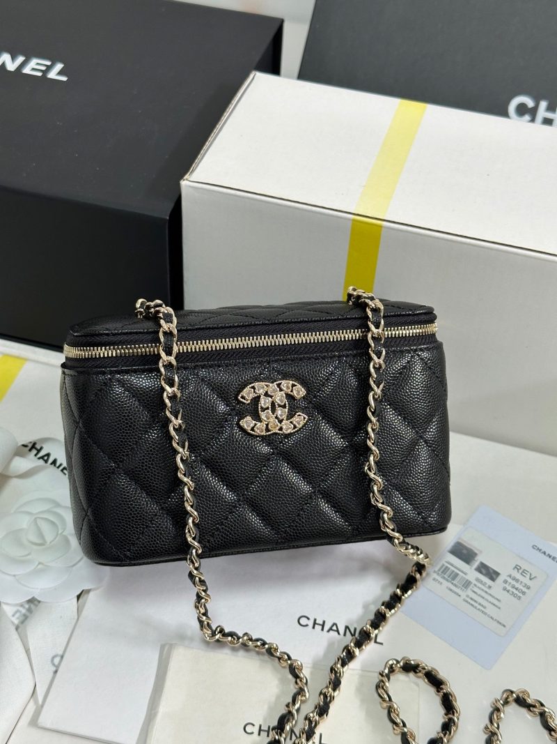 CC 25C Vanity Case 17cm Black Caviar Leather Heart Rhinestone Light Gold Hardware 243427