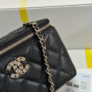 CC 25C Vanity Case 17cm Black Caviar Leather Heart Rhinestone Light Gold Hardware 243427