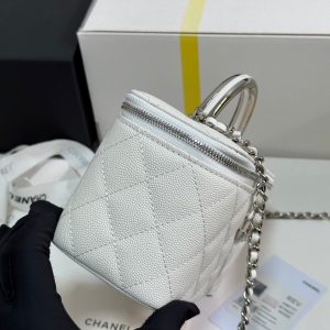 img_b885826e_20250328_i1743136375459_9647_0_5_jpg CC 25P Vanity Case 17cm White Leather Silver Hardware 243460