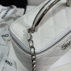img_b885826e_20250328_i1743136376503_5059_0_4_jpg CC 25P Vanity Case 17cm White Leather Silver Hardware 243460