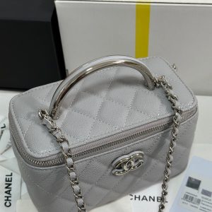 img_b885826e_20250328_i1743136771260_663_0_2.jpg_1 CC 25P Vanity Case 17cm Light Gray Leather Silver Hardware 243466