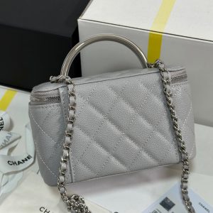 img_b885826e_20250328_i1743136771909_2002_0_8.jpg_1 CC 25P Vanity Case 17cm Light Gray Leather Silver Hardware 243466