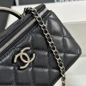 img_b885826e_20250328_i1743136927904_3852_0_4_jpg CC 25P Vanity Case 17cm Black Leather Silver Hardware 243469