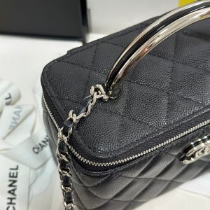 img_b885826e_20250328_i1743136928837_5800_0_3_jpg CC 25P Vanity Case 17cm Black Leather Silver Hardware 243469