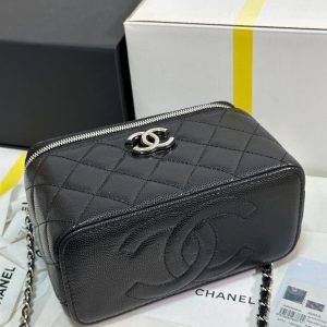 img_b885826e_20250328_i1743136928841_6723_0_6_jpg CC 25P Vanity Case 17cm Black Leather Silver Hardware 243469