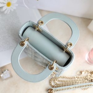 img_b8f835f8_20230918_i1695005431_6981_3_jpg LADY 17 IN LIGHT BLUE LAMBSKIN WITH CANNAGE PATTERN