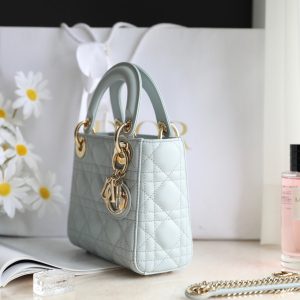 img_b8f835f8_20230918_i1695005431_8260_4_jpg LADY 17 IN LIGHT BLUE LAMBSKIN WITH CANNAGE PATTERN