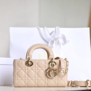 SMALL LADY D-JOY 22 IN LIGHT PINK LAMBSKIN