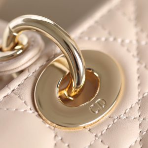 SMALL LADY D-JOY 22 IN LIGHT PINK LAMBSKIN