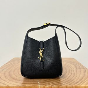 le 5a7 baby 15cm black grained leather