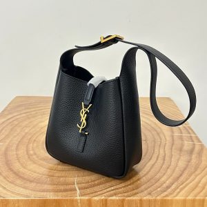 le 5a7 baby 15cm black grained leather