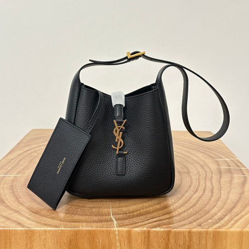 le 5a7 baby 15cm black grained leather