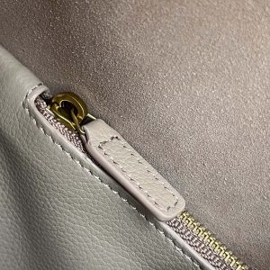 LE 5 À 7 LARGE SUPPLE 31 IN LIGHT BROWN GRAINED CALFSKIN