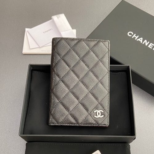 img_c4e87dad_20240423_i1713872929_7461_0_jpg_8c8d941f-c218-4c92-93f4-d3d28a1b5aaa cc passport 10cm black cavair silver hardware