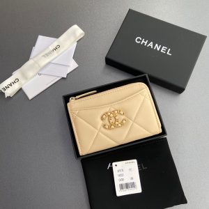 CC 19 Zipper Card Holder Beige Sheepskin GHW 234762