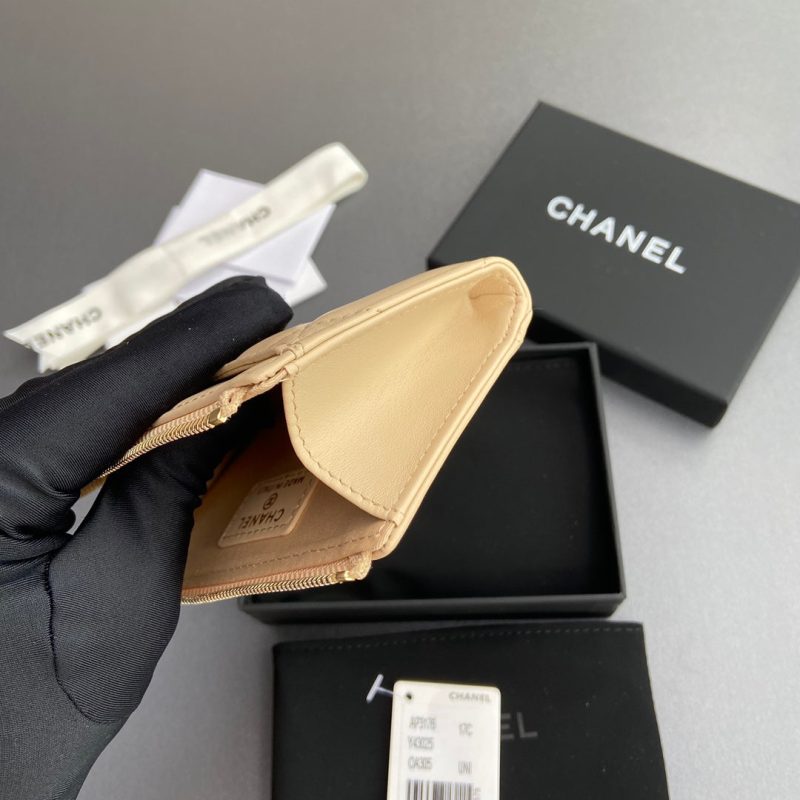 CC 19 Zipper Card Holder Beige Sheepskin GHW 234762