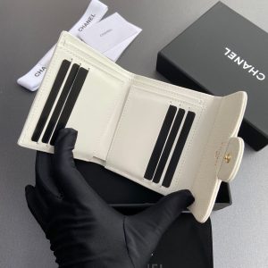CC 82288 Classic Flap Wallet White Caviar GHW 229874