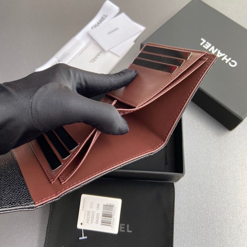 CC 82288 Classic Flap Wallet Black Caviar Polished Silver 229880