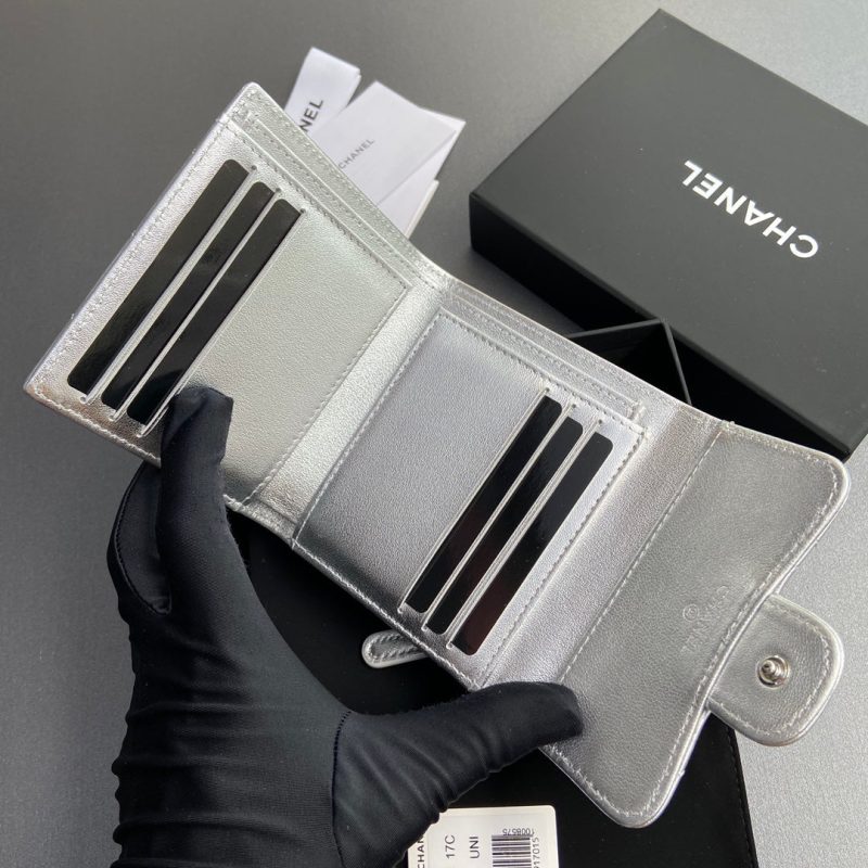 CC 82288 Classic Flap Wallet Sliver Sheepskin Polished Silver 229886