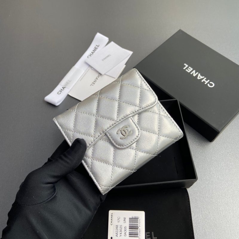 CC 82288 Classic Flap Wallet Sliver Sheepskin Polished Silver 229886