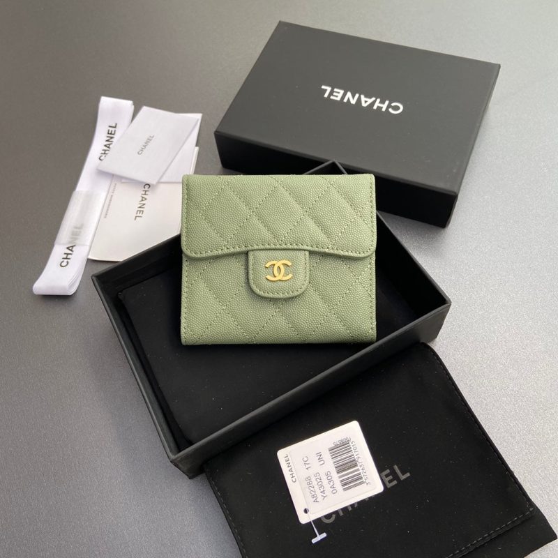 CC 82288 Classic Flap Wallet Olive Green Caviar GHW 229896