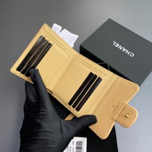 CC 82288 Classic Flap Wallet Beige Caviar GHW 229900