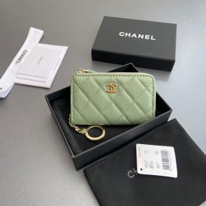 CC Hook & Chain Zipper Card Holder Light Green Caviar GHW 234727