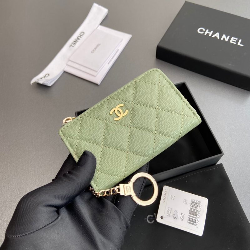 CC Hook & Chain Zipper Card Holder Light Green Caviar GHW 234727