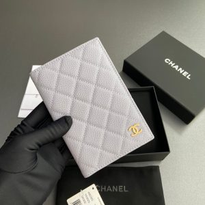 CC Passport Holder Light Purple Caviar 234699