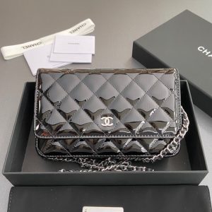 CC Woc 20cm Black Patent Calfskin Silver Hardware
