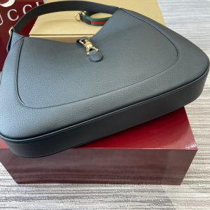 img_cdcca54a_20240929_i1727546777_7252_0_jpg JACKIE LARGE SHOULDER BAG 40 IN BLACK CALFSKIN GOLD HARDWARE