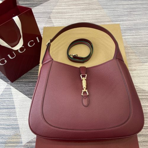img_cdcca54a_20240929_i1727546928_5684_0_jpg JACKIE LARGE SHOULDER BAG 40 IN BURGUNDY RED CALFSKIN GOLD HARDWARE