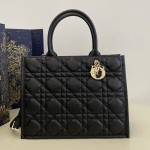 img_d39c4a05_20240331_i1711863944_8633_0_jpg medium book tote 36 black lambskin gold hardware