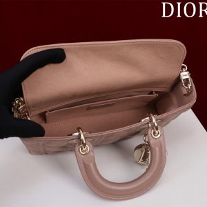 img_df88af16_20231020_a1697732675996_0226_jpg medium lady d-joy 26 chocolate lambskin