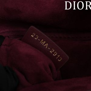 img_df88af16_20240413_a1712981561775_5675_jpg medium lady d-joy 26 burgundy lambskin