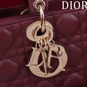 img_df88af16_20240413_a1712981561802_1221_jpg medium lady d-joy 26 burgundy lambskin