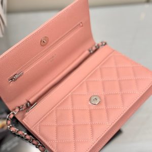 WOC 19CM LIGHT PINK CAVIAR SILVER HARDWARE