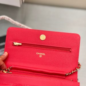 WOC 19CM RED CAVIAR GOLD HARDWARE