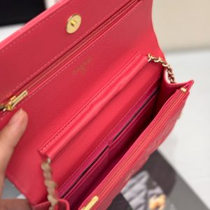 WOC 19CM RED CAVIAR GOLD HARDWARE