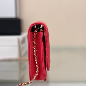 WOC 19CM RED CAVIAR GOLD HARDWARE