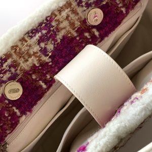 img_ecb71349_20251123_i1763881770543_5147_0_6_jpg CC 2025 Bag Pink White Tweed Fabric Leather