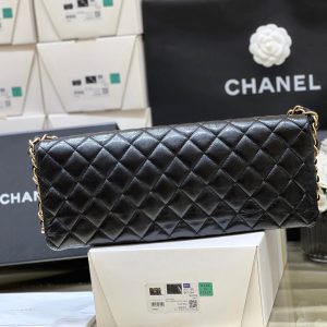 Chanel 24A MAXI Baguette Clutch Black Sheepskin 256043
