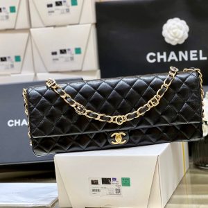 Chanel 24A MAXI Baguette Clutch Black Sheepskin 256043
