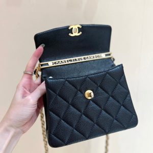 24s 31 ruecambon 15cm black caviar leather